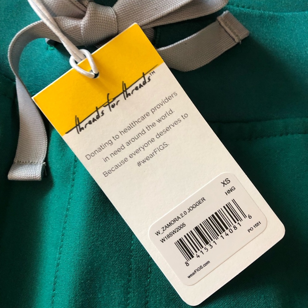 XS Figs jogger scrub bottoms NWT